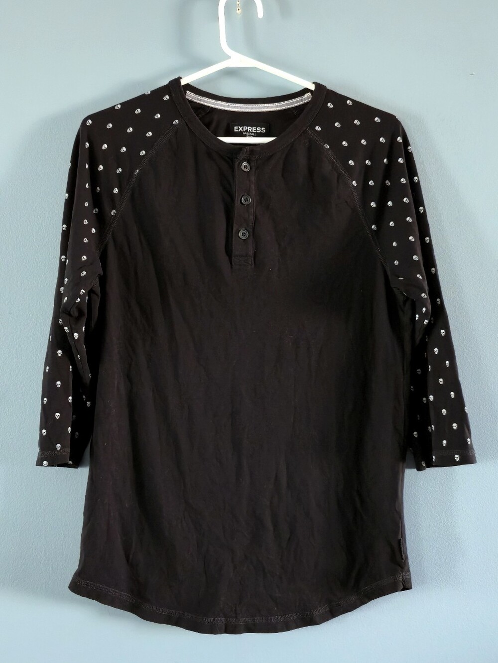 Women's Black Henley with Skull Patterned 3/4 Sleeves (Sm)
